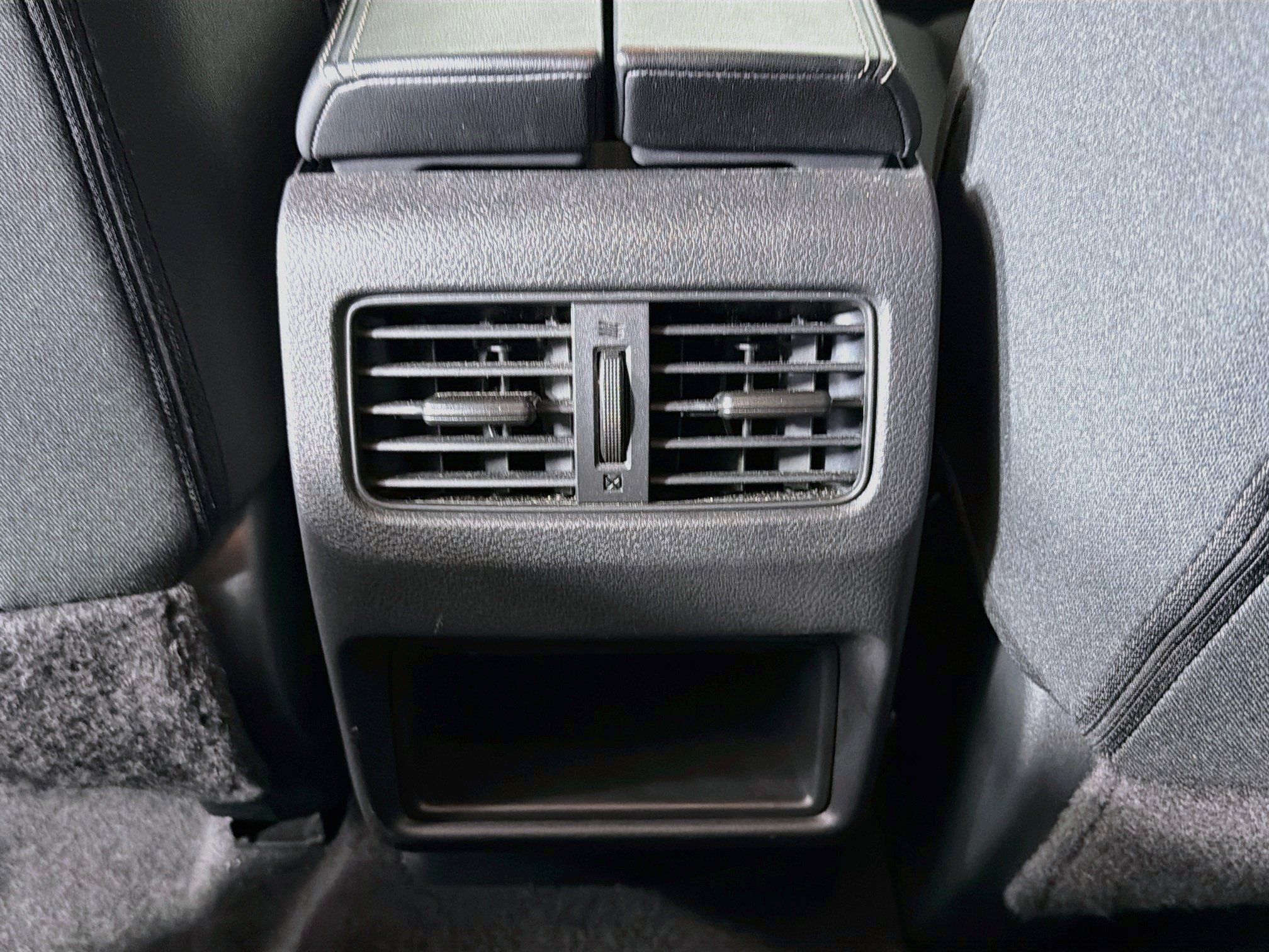 Used 2023 Nissan Rogue S FWD image 28