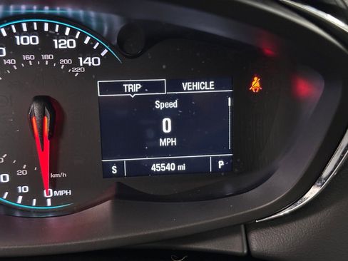 Certified 2021 Chevrolet Trax LS w/ Tint and Cruise Package image 3