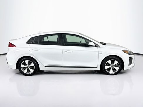 Used 2019 Hyundai Ioniq Plug-In Hybrid FWD image 16