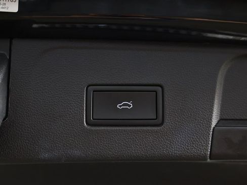 Used 2023 Volkswagen Atlas SEL AWD/4WD image 60
