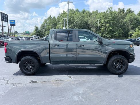 Used 2026 Chevrolet Silverado 1500 ZR2 AWD/4WD image 4