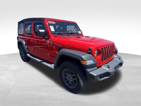 Used 2024 Jeep Wrangler Unlimited Sport AWD/4WD image 17