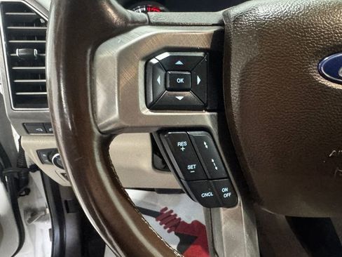 Used 2019 Ford F150 Limited image 5