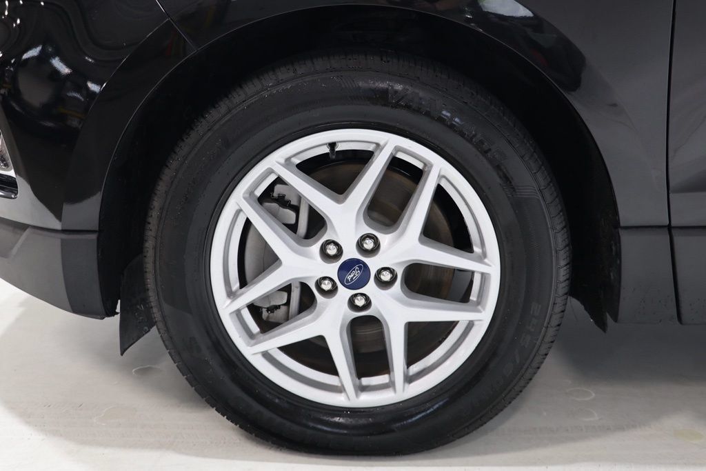 Used 2022 Ford Edge SEL AWD/4WD image 9