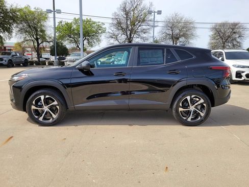 New 2026 Chevrolet Trax RS w/ Driver Confidence Package FWD image 2