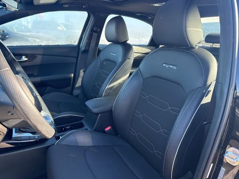 Used 2023 Kia Forte GT-Line w/ GT-Line Premium Package image 12