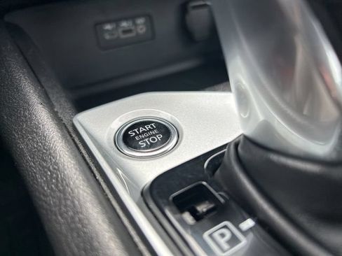 Used 2025 Nissan Altima 2.5 SV FWD image 25