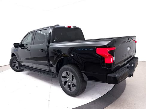 Used 2024 Ford F150 Lightning Flash AWD/4WD image 2