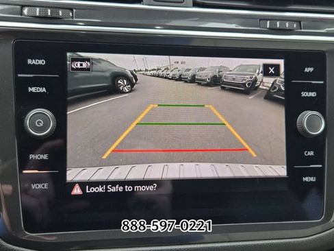 Certified 2022 Volkswagen Tiguan SE AWD/4WD image 22
