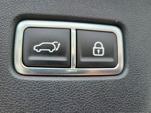 Used 2022 Kia Sorento SX AWD/4WD image 9