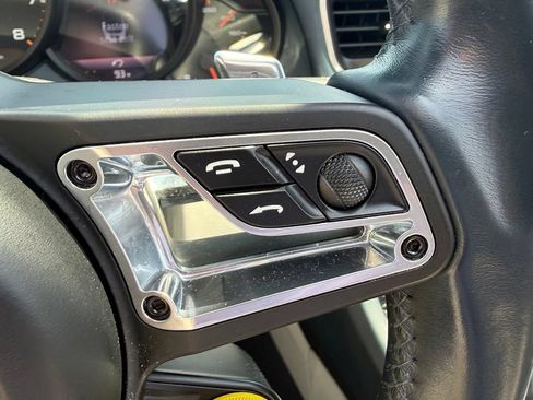 Used 2019 Porsche 911 Carrera RWD image 32