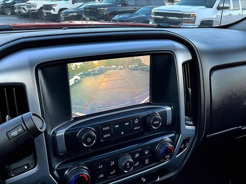 Used 2019 GMC Sierra 1500 SLE w/ SLE Value Package image 10