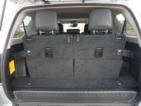 Used 2020 Toyota 4Runner SR5 Premium image 8