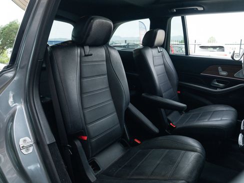 Used 2020 Mercedes-Benz GLS 450 4MATIC image 18