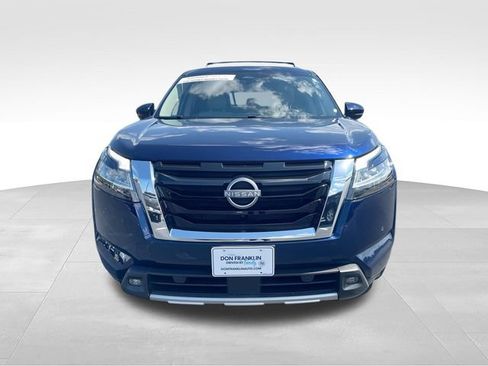 Certified 2023 Nissan Pathfinder SL AWD/4WD image 3