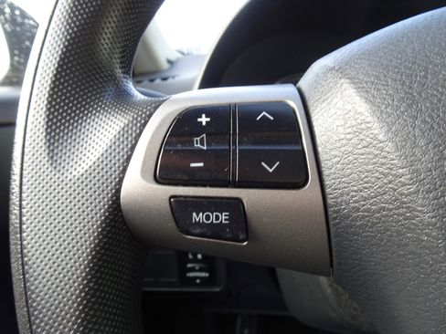 Used 2012 Toyota Corolla S image 21