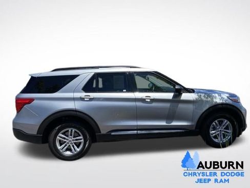 Used 2022 Ford Explorer XLT AWD/4WD image 8