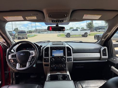 Used 2018 Ford F250 Lariat w/ Lariat Value Package AWD/4WD image 24