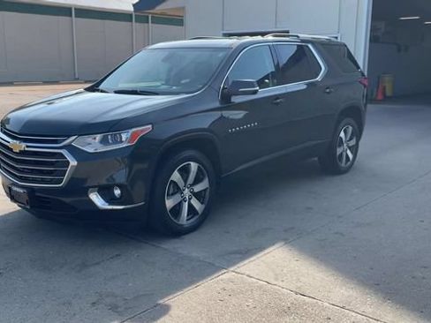 Used 2018 Chevrolet Traverse LT AWD/4WD image 4
