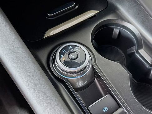 Used 2025 Ford Explorer Active RWD image 18