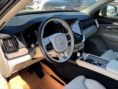 New 2026 Volvo XC90 B6 Ultra image 11