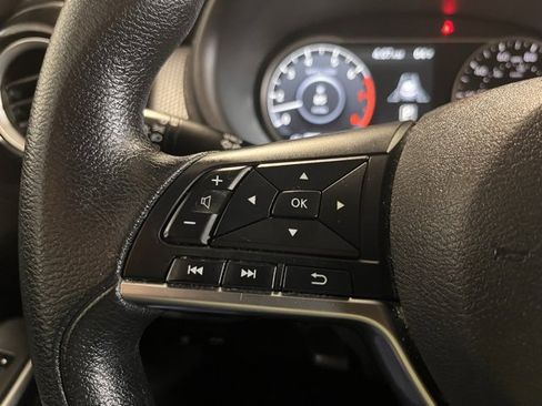 Used 2020 Nissan Kicks SV image 22