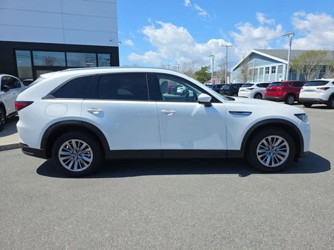 Used 2024 MAZDA CX-90 Plug-In Hybrid w/ Preferred AWD/4WD image 5