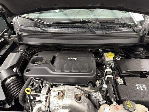 Used 2022 Jeep Cherokee Latitude Lux image 36