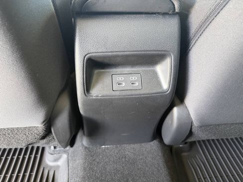 Used 2023 Toyota Corolla LE FWD image 20