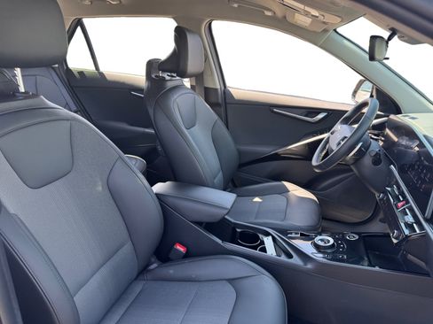 Used 2025 Kia Niro Wind FWD image 15