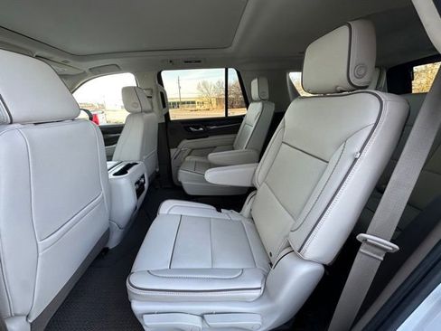 Used 2021 GMC Yukon Denali image 28