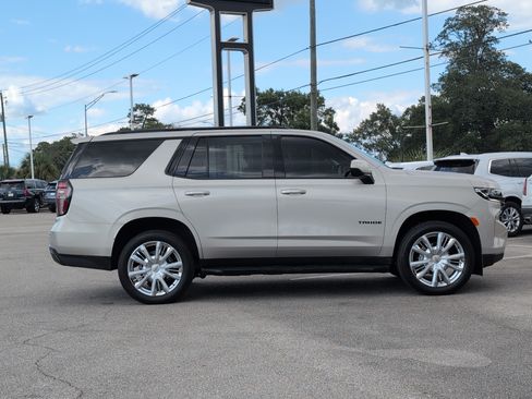 Used 2024 Chevrolet Tahoe RST RWD image 7