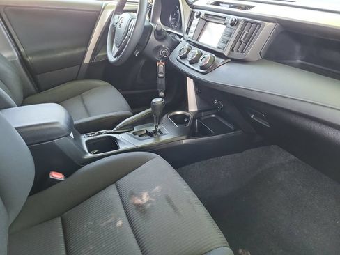 Used 2018 Toyota RAV4 LE w/ All Weather Liner Package AWD/4WD image 20