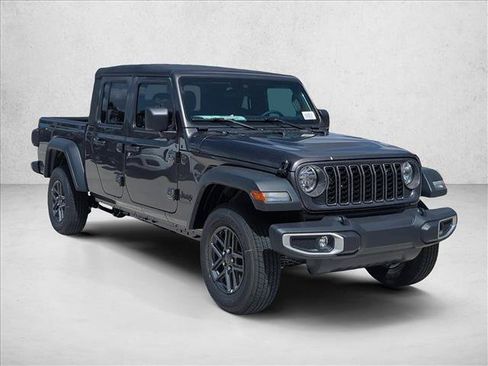 Certified 2025 Jeep Gladiator Sport AWD/4WD image 7