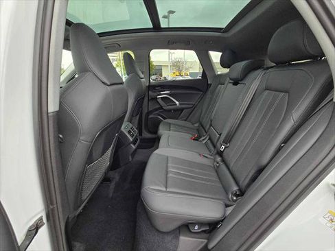 Certified 2025 Audi Q5 Premium w/ Premium Plus AWD/4WD image 24