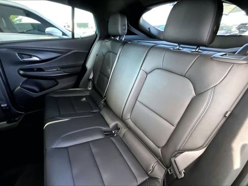 Used 2025 Buick Envista Sport Touring w/ Experience Buick Package image 20