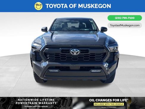 New 2025 Toyota Tacoma TRD Off-Road image 2