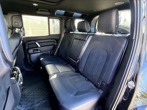 Used 2023 Land Rover Defender 110 V8 image 26