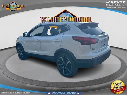 Used 2017 Nissan Rogue Sport SL image 6