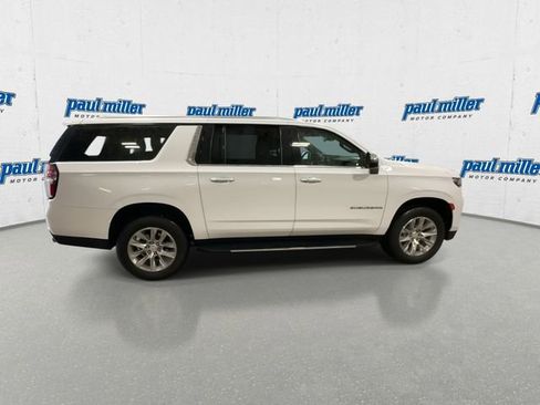 Used 2022 Chevrolet Suburban Premier AWD/4WD image 12
