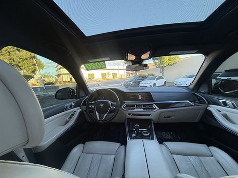 Used 2020 BMW X5 xDrive50i w/ Executive Package AWD/4WD image 36