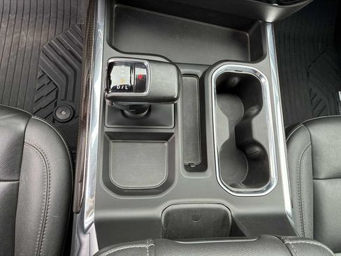 Used 2023 Chevrolet Silverado 1500 RST AWD/4WD image 20