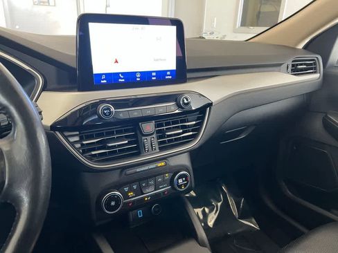 Used 2020 Ford Escape SEL image 26