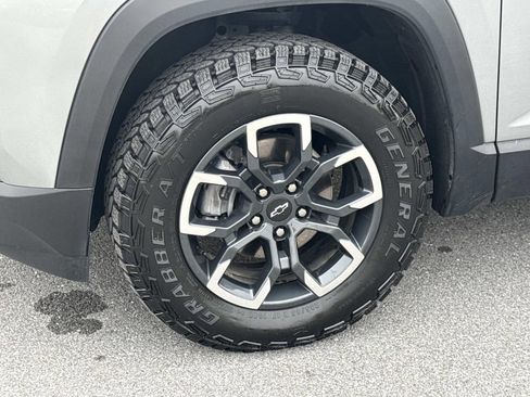 Used 2025 Chevrolet Equinox ACTIV w/ Convenience Package III AWD/4WD image 30