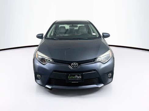 Used 2016 Toyota Corolla LE FWD image 2