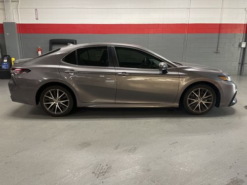 Certified 2023 Toyota Camry SE w/ Convenience Package image 37