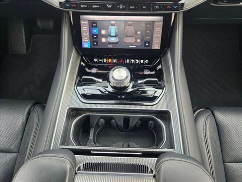 Used 2023 Jeep Grand Wagoneer Series II w/ Quick Order Packagew 28T image 12