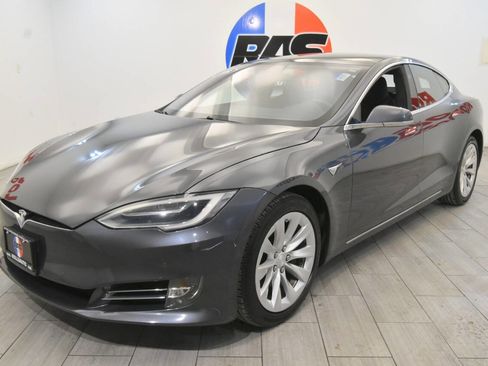 Used 2018 Tesla Model S 100D image 1
