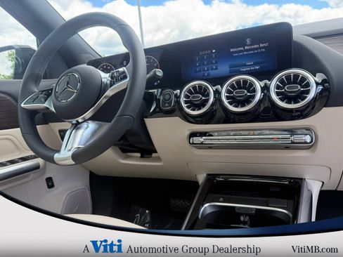 Certified 2026 Mercedes-Benz GLA 250 image 32