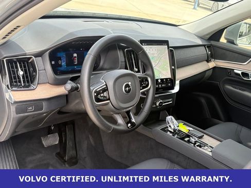 Certified 2025 Volvo XC90 B6 Plus AWD/4WD image 16